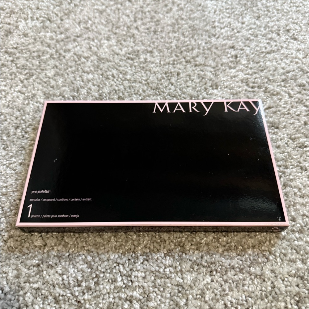 Mary Kay Pro Palette Unfilled Makeup Organizer New in Box